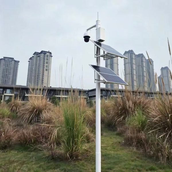 Q series dual-panel solar power for city surveillance